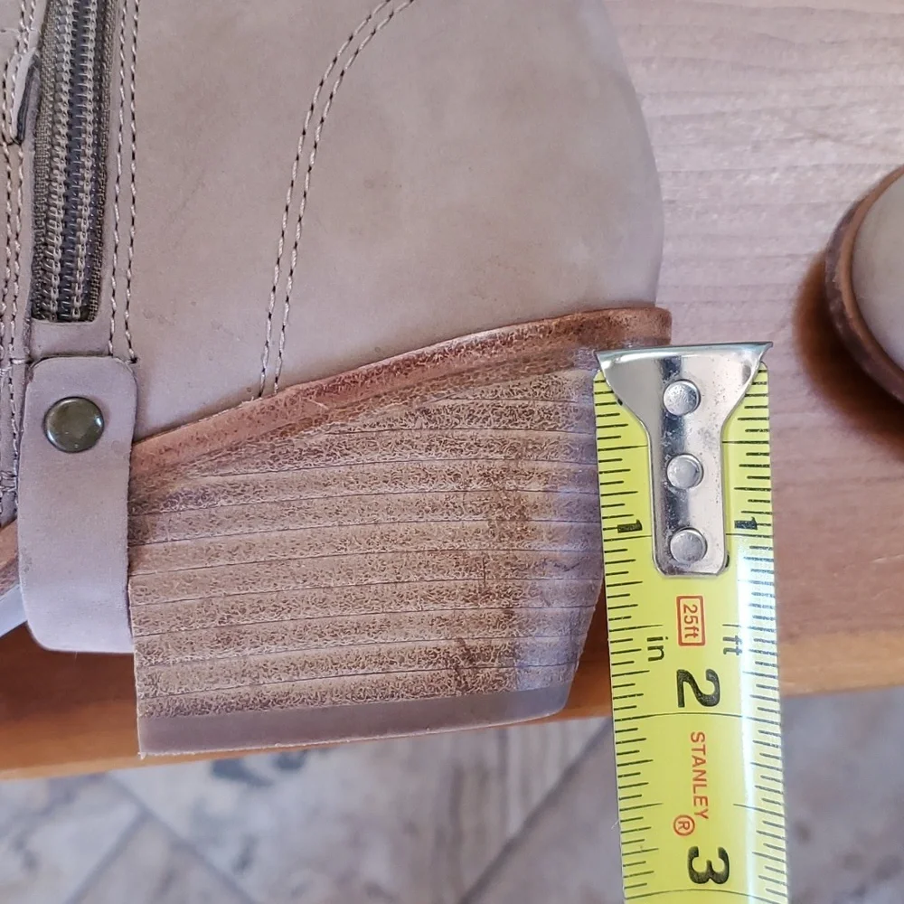 Vince Camuto booties - Picture 13 of 13